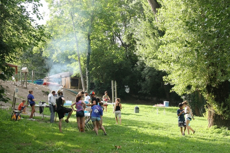 Village Camps International Summer Camp Ard&egrave;che, France 2019-07-26 https://www.villagecamps.com/journals_admin/images/927-22-19-07-2014 (800x533) (153).jpg